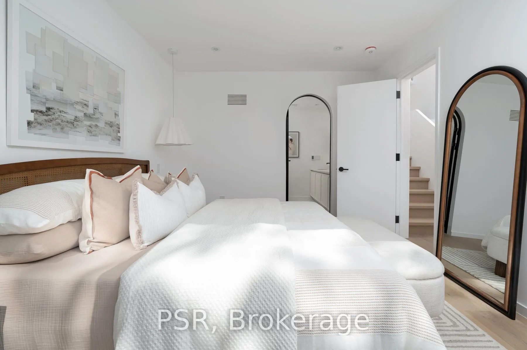 Photo 28 of 538 Duplex Avenue, Toronto, Yonge-Eglinton — HOMEH