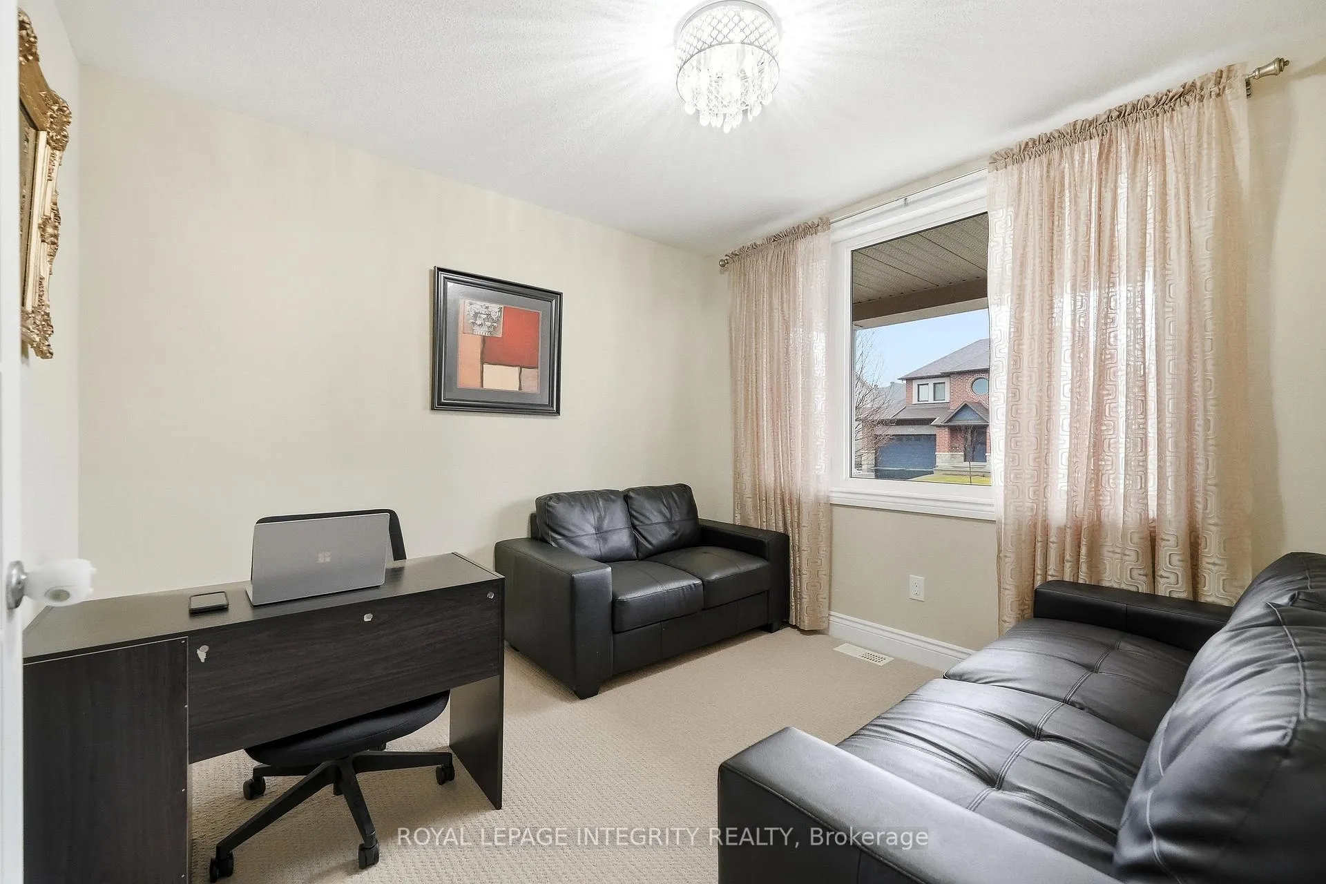 Photo 5 of 408 Nestleton Street, Ottawa, Avalon East — HOMEH