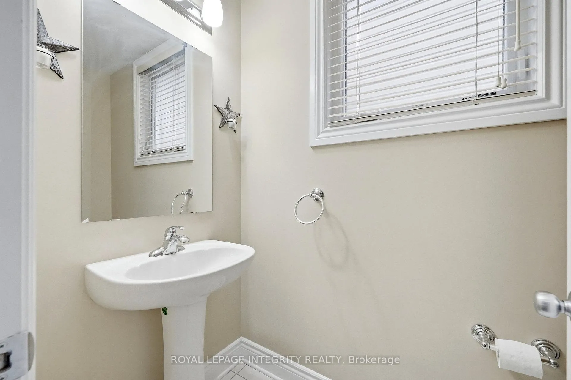 Photo 21 of 408 Nestleton Street, Ottawa, Avalon East — HOMEH