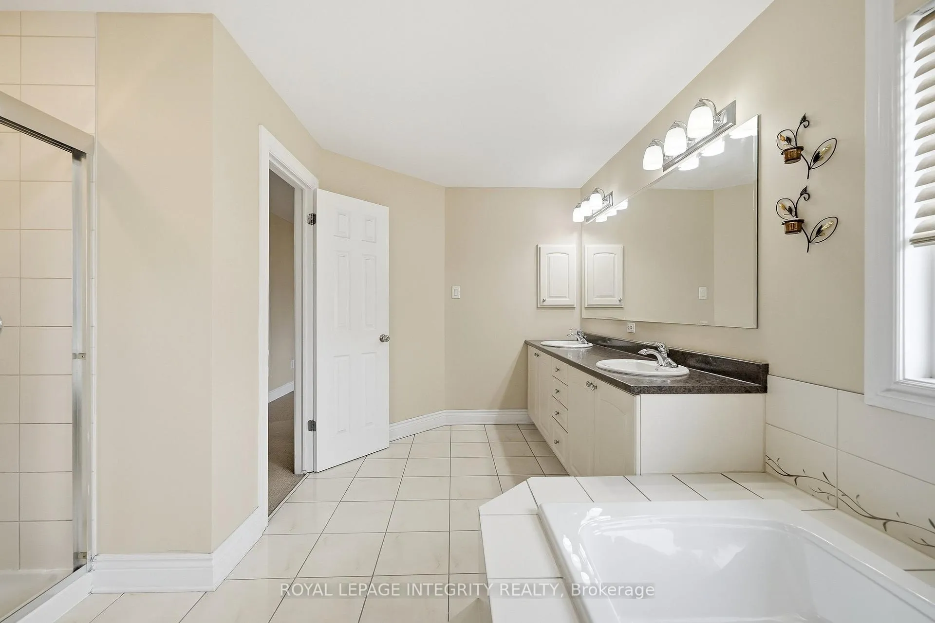 Photo 27 of 408 Nestleton Street, Ottawa, Avalon East — HOMEH