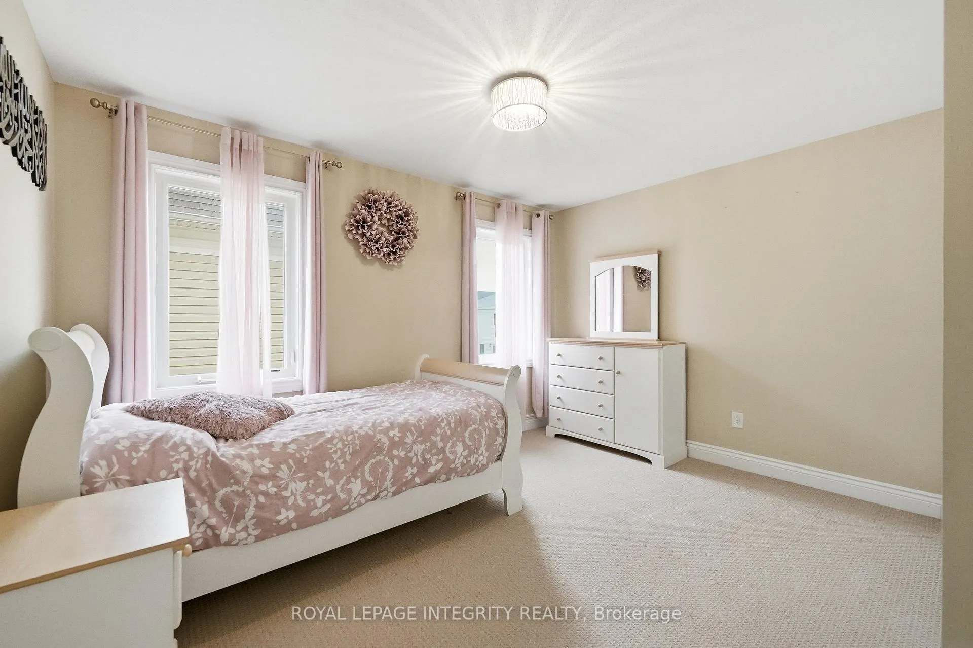 Photo 32 of 408 Nestleton Street, Ottawa, Avalon East — HOMEH
