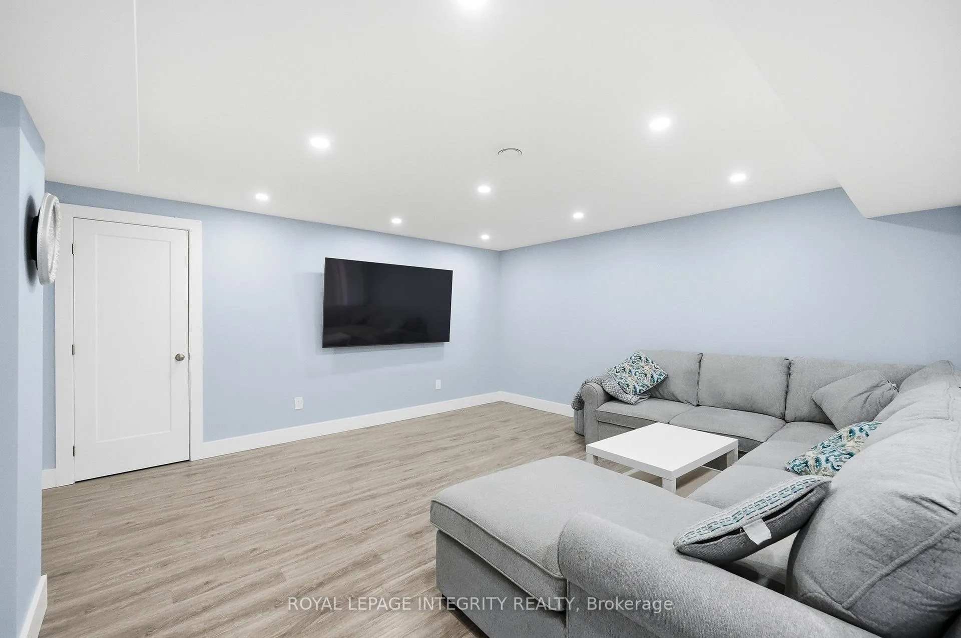 Photo 40 of 408 Nestleton Street, Ottawa, Avalon East — HOMEH