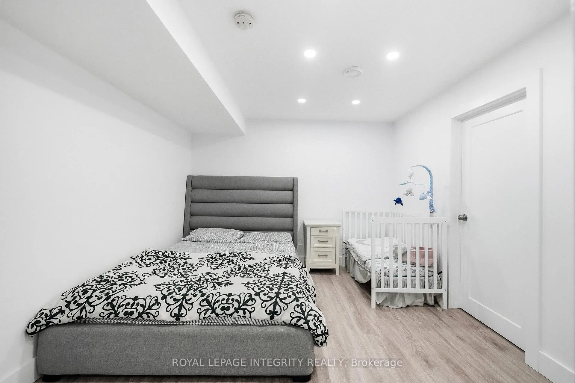 Photo 45 of 408 Nestleton Street, Ottawa, Avalon East — HOMEH