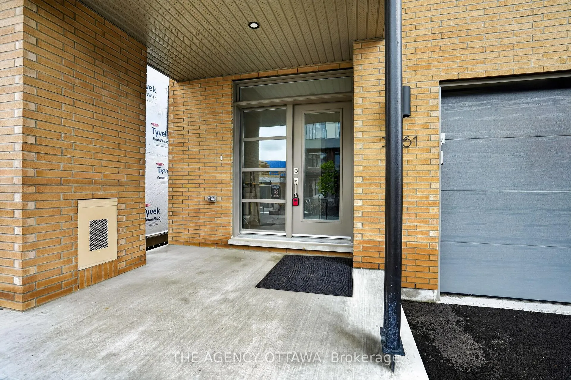 Photo 3 of 3061 Showcase Crescent, Ottawa, Riverside South/Gloucester Glen — HOMEH