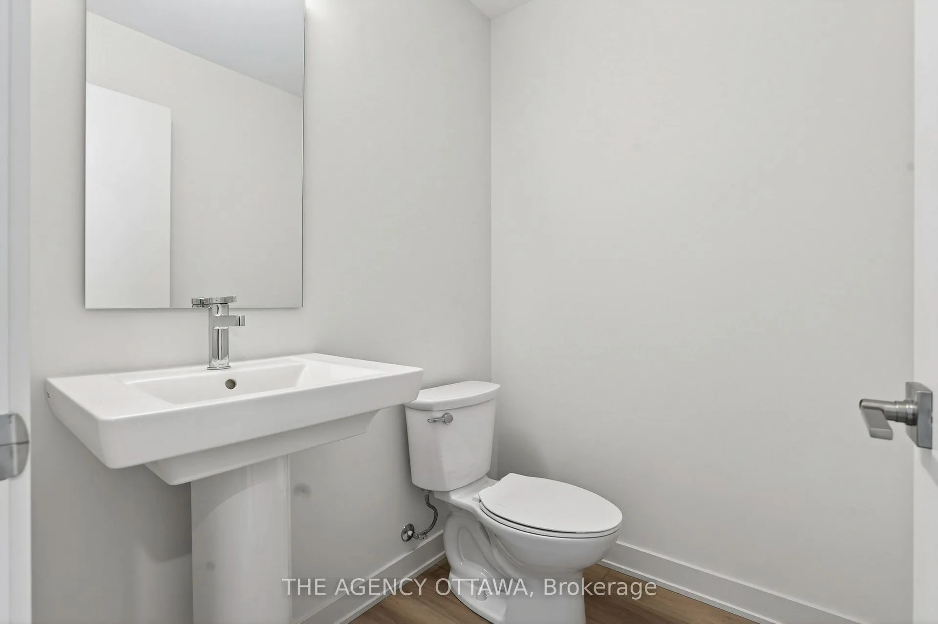 Photo 7 of 3061 Showcase Crescent, Ottawa, Riverside South/Gloucester Glen — HOMEH