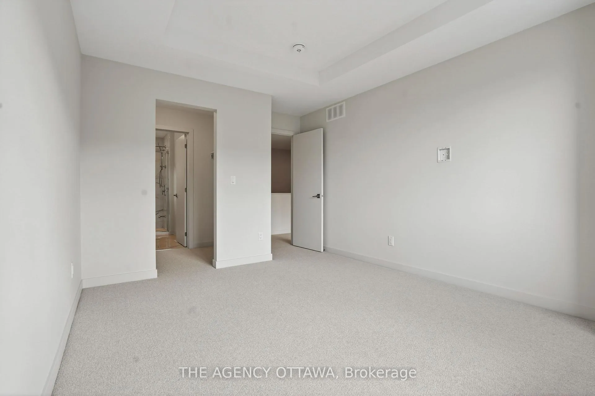 Photo 21 of 3061 Showcase Crescent, Ottawa, Riverside South/Gloucester Glen — HOMEH