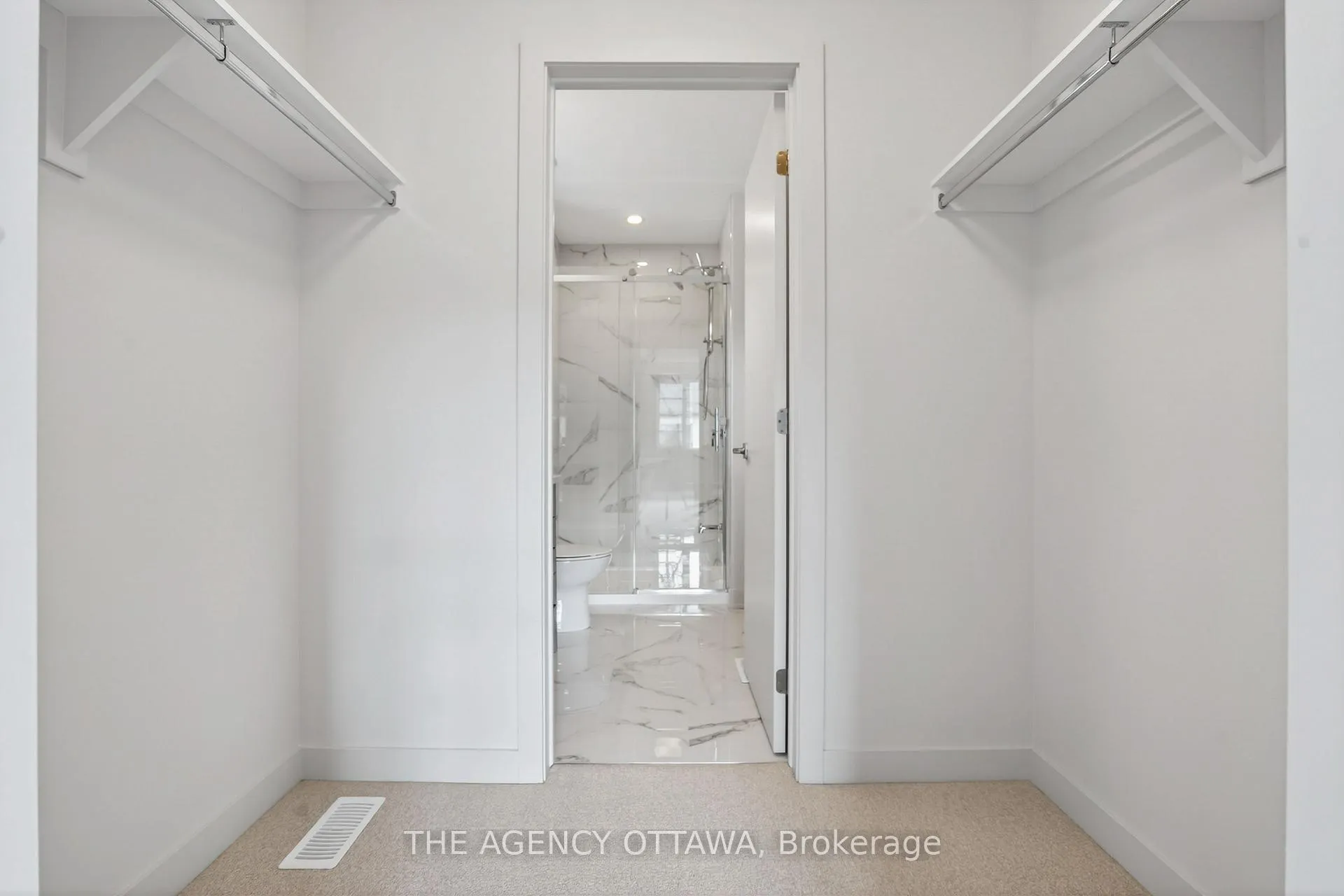 Photo 22 of 3061 Showcase Crescent, Ottawa, Riverside South/Gloucester Glen — HOMEH