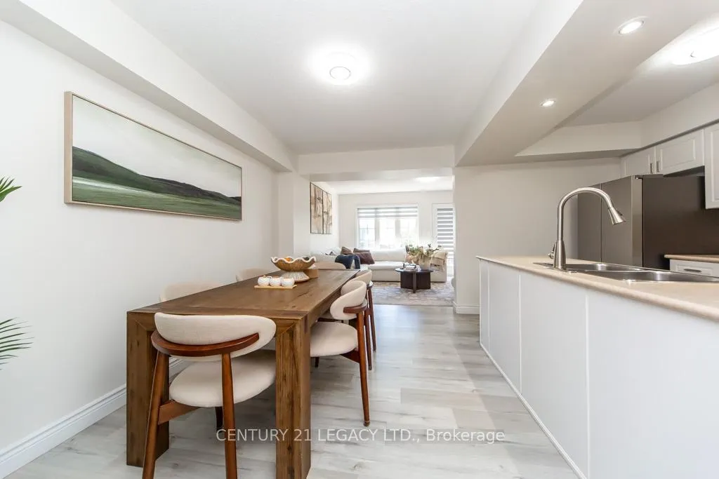 Photo 48 of 44 Tincomb Crescent, Whitby, Pringle Creek — HOMEH