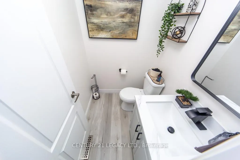 Photo 59 of 44 Tincomb Crescent, Whitby, Pringle Creek — HOMEH