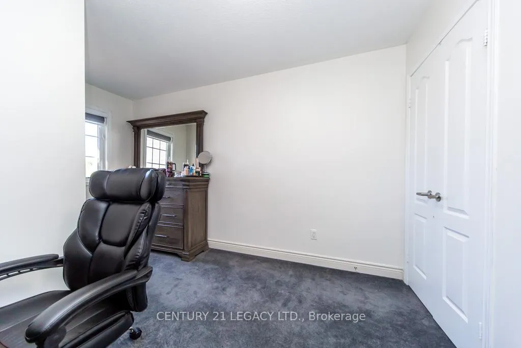 Photo 70 of 44 Tincomb Crescent, Whitby, Pringle Creek — HOMEH