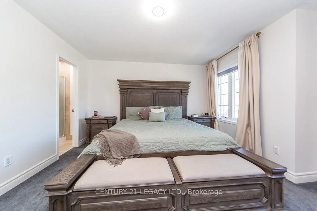 Photo 23 of 44 Tincomb Crescent, Whitby, Pringle Creek — HOMEH