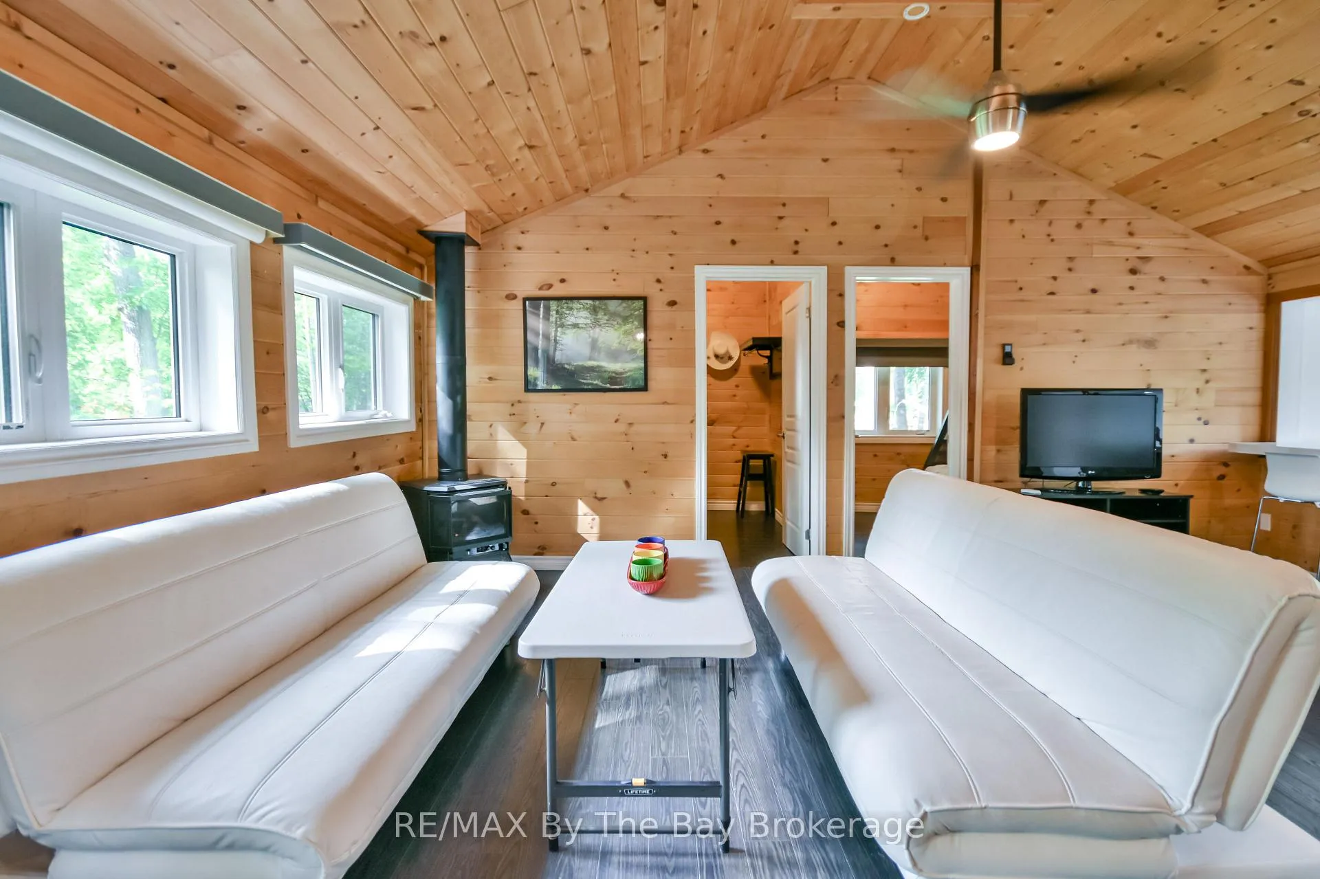 Photo 9 of 578 Oxbow Park Drive, Wasaga Beach — HOMEH