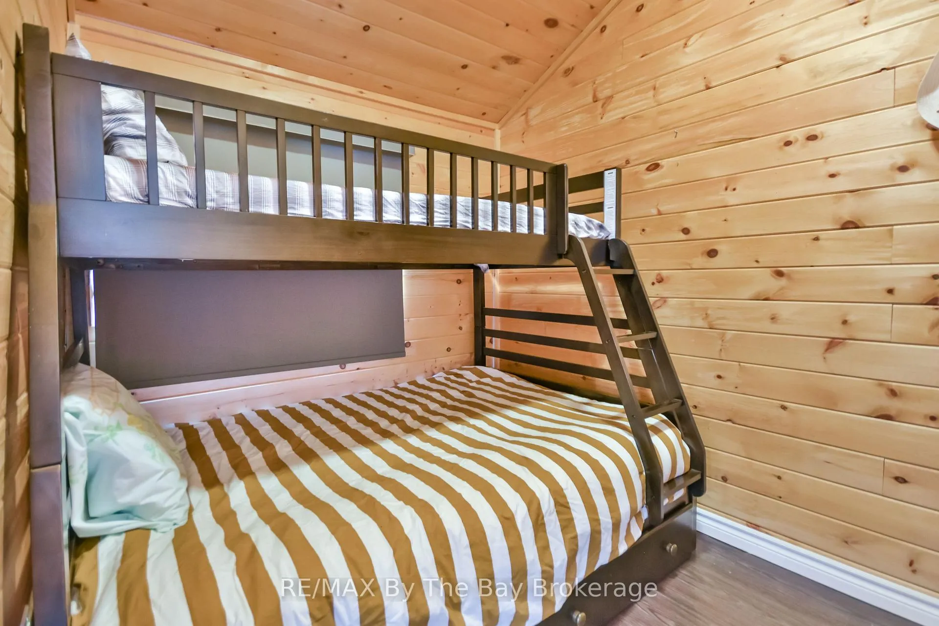 Photo 17 of 578 Oxbow Park Drive, Wasaga Beach — HOMEH