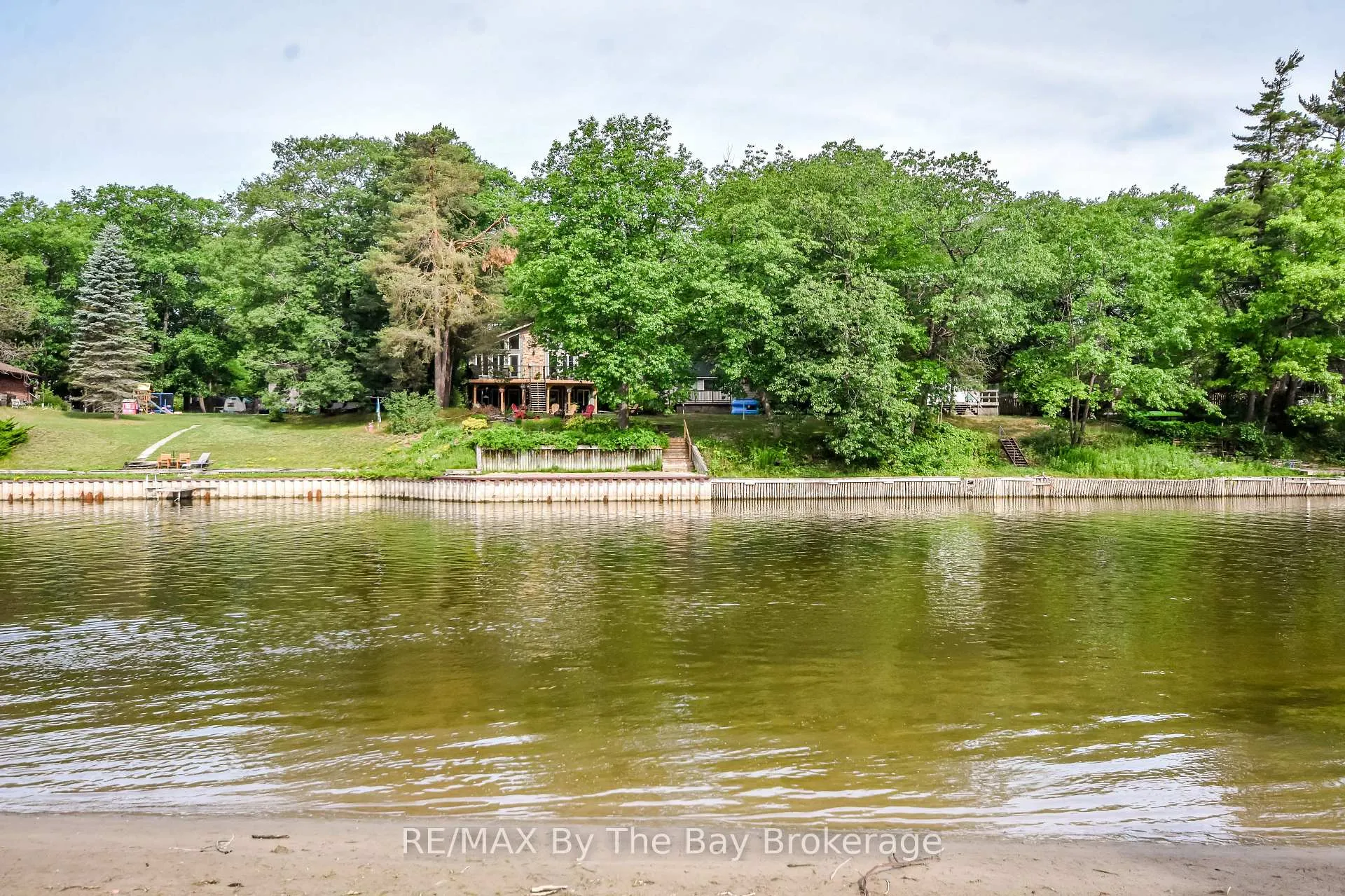 Photo 37 of 578 Oxbow Park Drive, Wasaga Beach — HOMEH