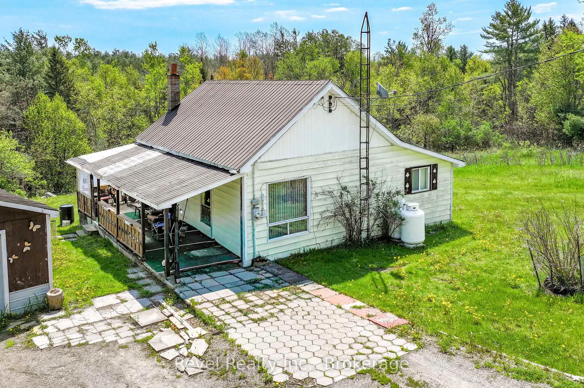 Photo 3 of 4900 Monck Road, Kawartha Lakes, Kinmount — HOMEH