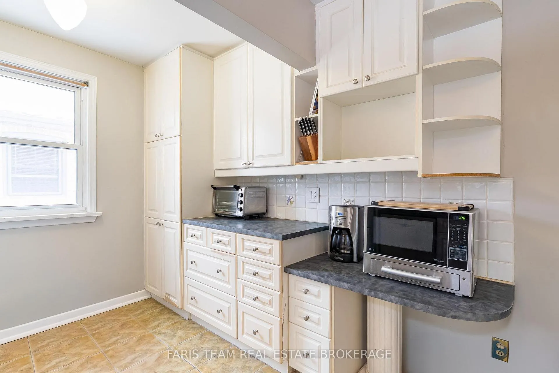 Photo 7 of 18 Newton Street, Barrie, Wellington — HOMEH