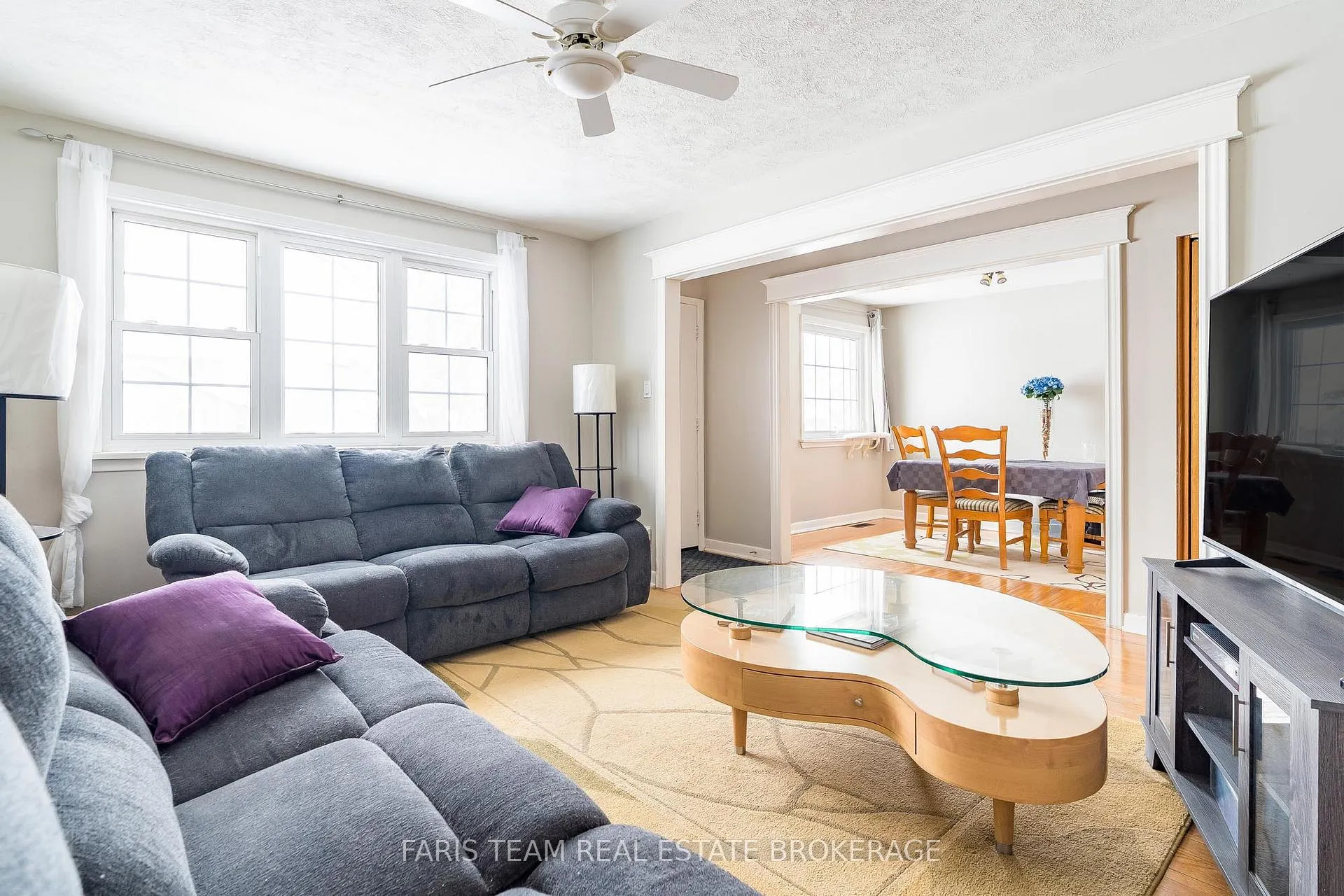 Photo 13 of 18 Newton Street, Barrie, Wellington — HOMEH