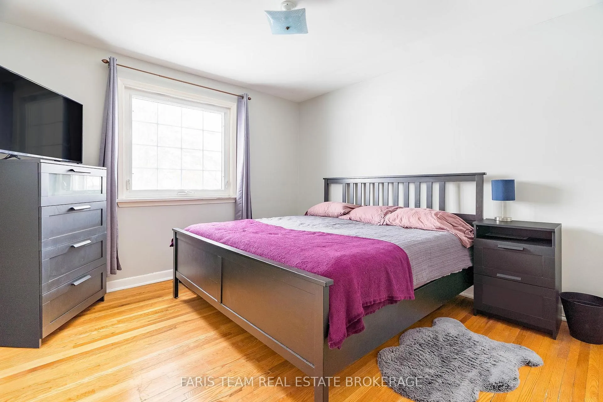 Photo 14 of 18 Newton Street, Barrie, Wellington — HOMEH