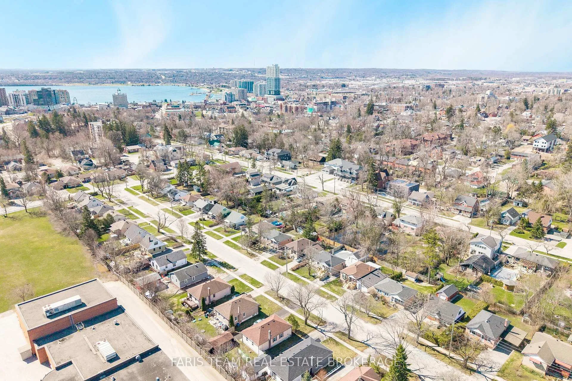 Photo 41 of 18 Newton Street, Barrie, Wellington — HOMEH