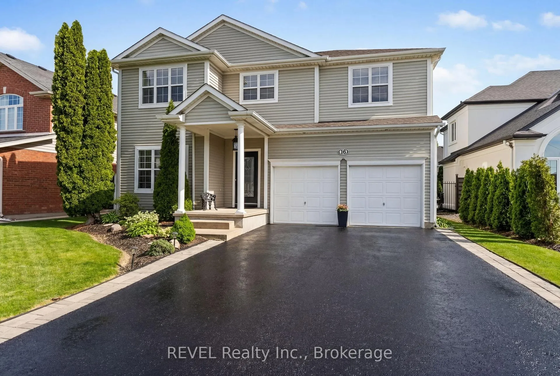 Front of 16 Maracay Way
