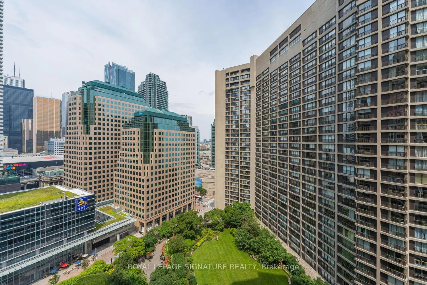 Photo 8 of Unit 2109, 65 Harbour Square, Toronto, Waterfront Communities — HOMEH