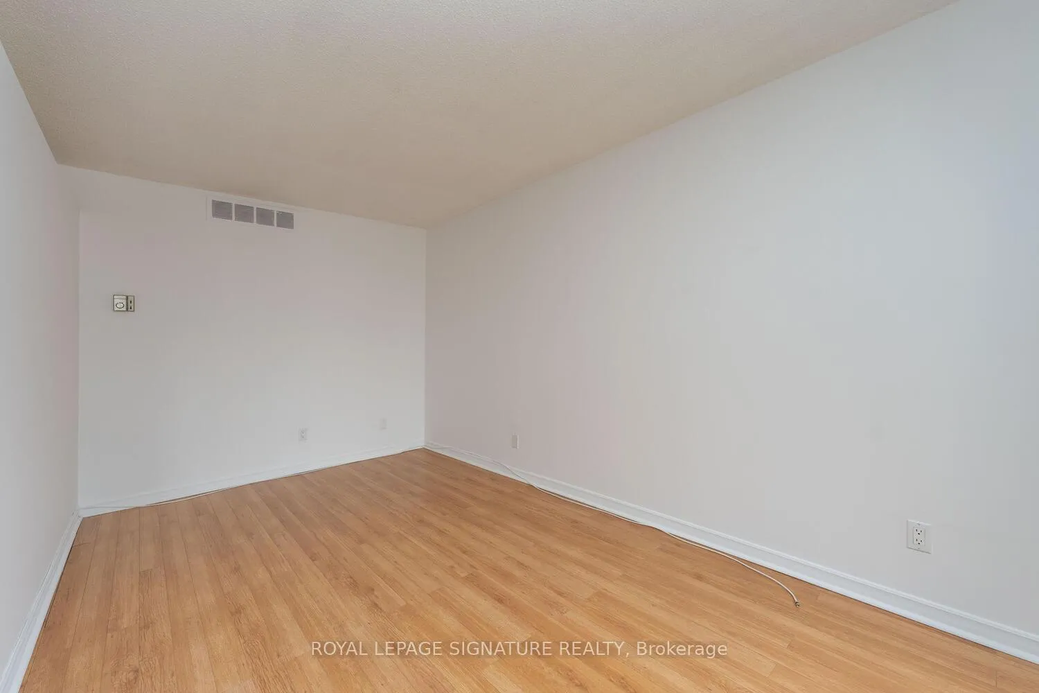 Photo 18 of Unit 2109, 65 Harbour Square, Toronto, Waterfront Communities — HOMEH