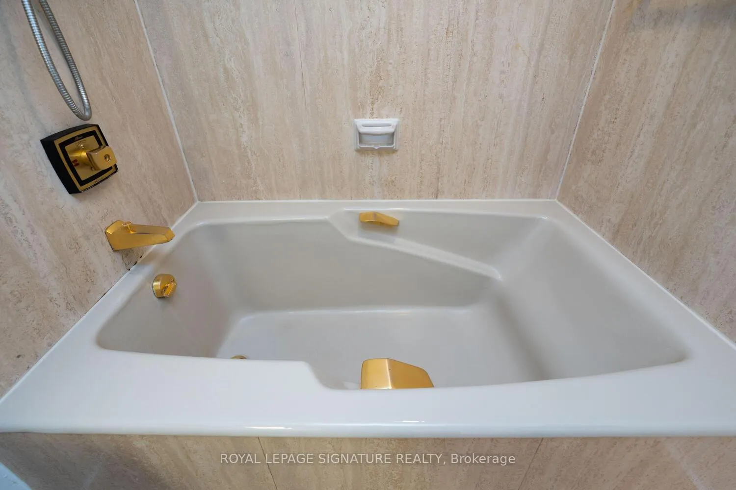 Photo 21 of Unit 2109, 65 Harbour Square, Toronto, Waterfront Communities — HOMEH