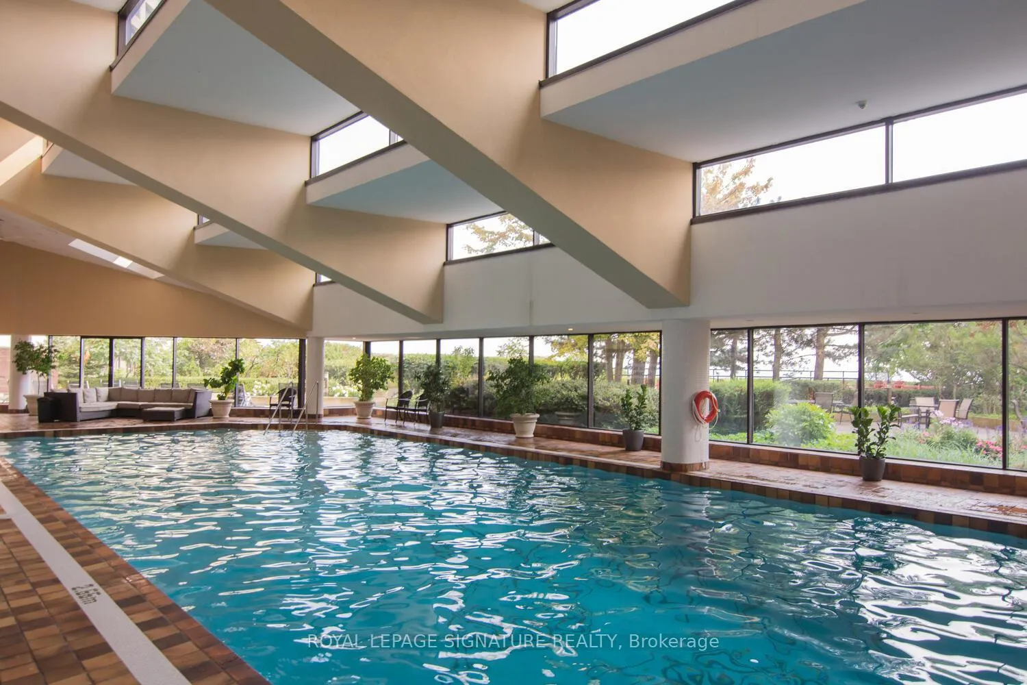 Photo 29 of Unit 2109, 65 Harbour Square, Toronto, Waterfront Communities — HOMEH