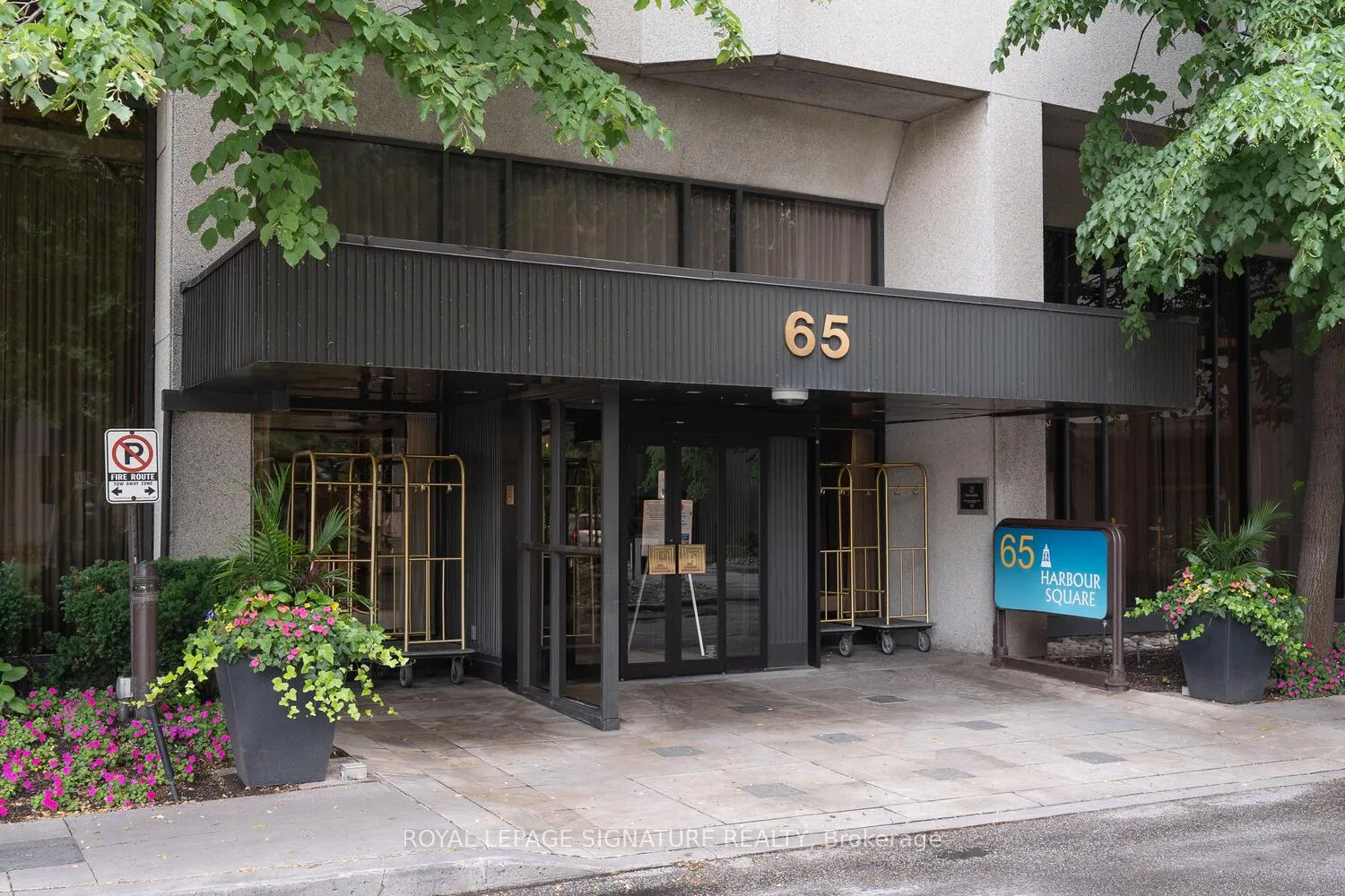 Photo 34 of Unit 2109, 65 Harbour Square, Toronto, Waterfront Communities — HOMEH