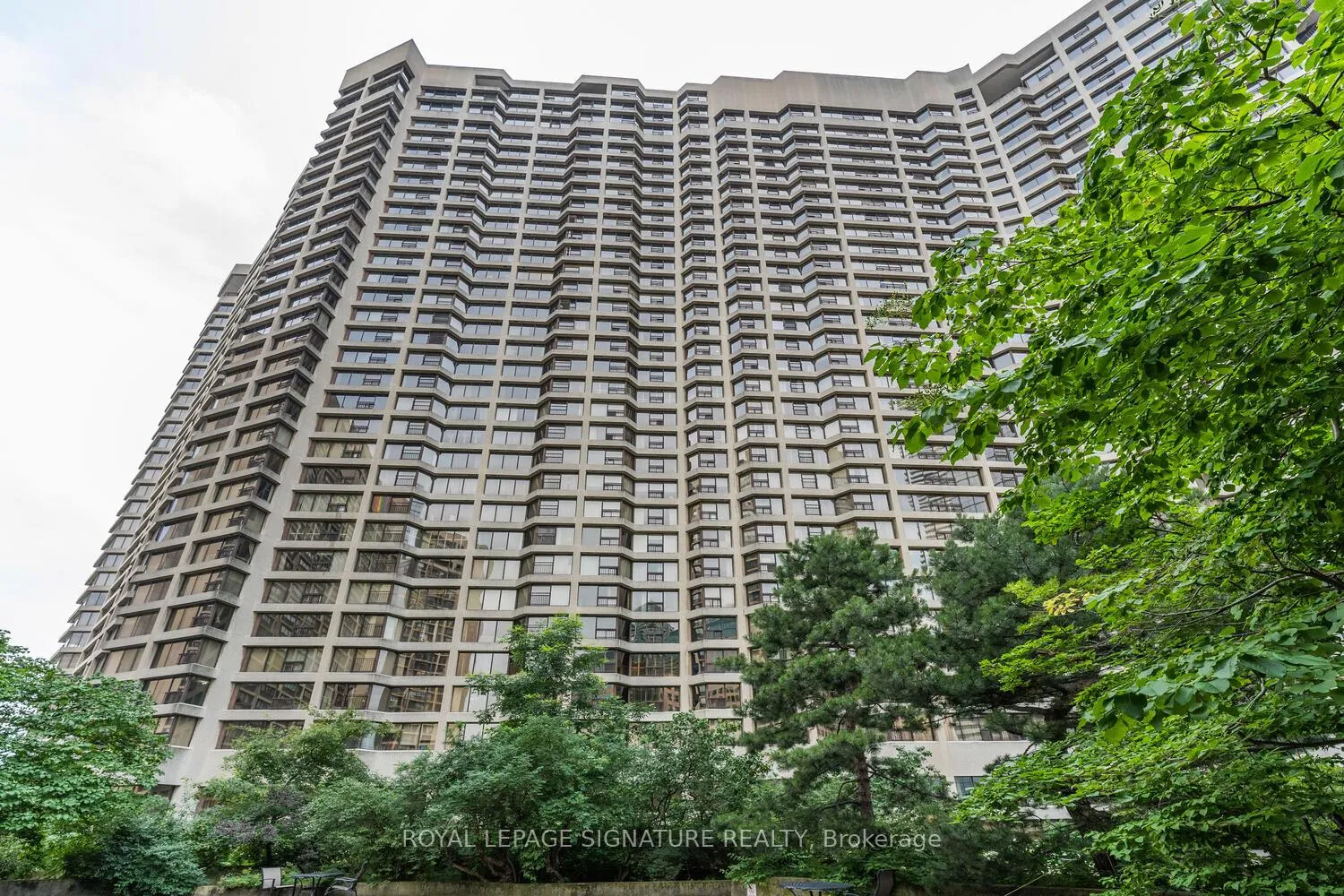 Photo 36 of Unit 2109, 65 Harbour Square, Toronto, Waterfront Communities — HOMEH