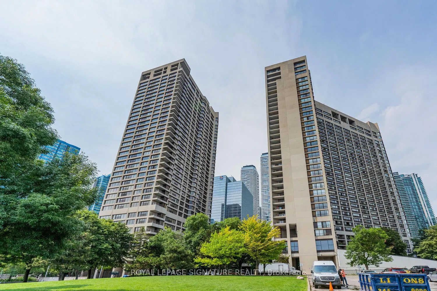 Photo 37 of Unit 2109, 65 Harbour Square, Toronto, Waterfront Communities — HOMEH