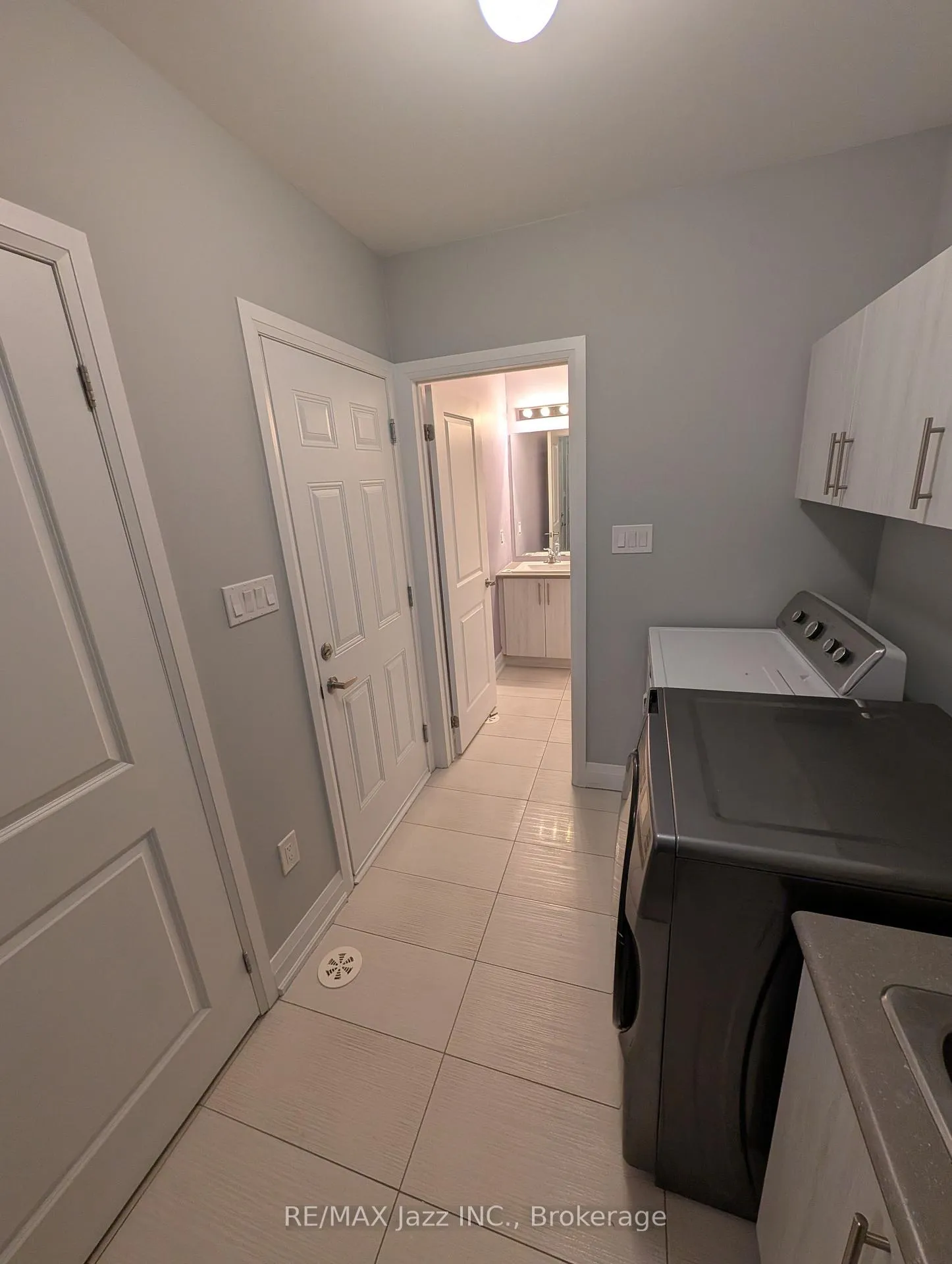 Photo 13 of 20 Clarington Boulevard, Clarington, Bowmanville — HOMEH