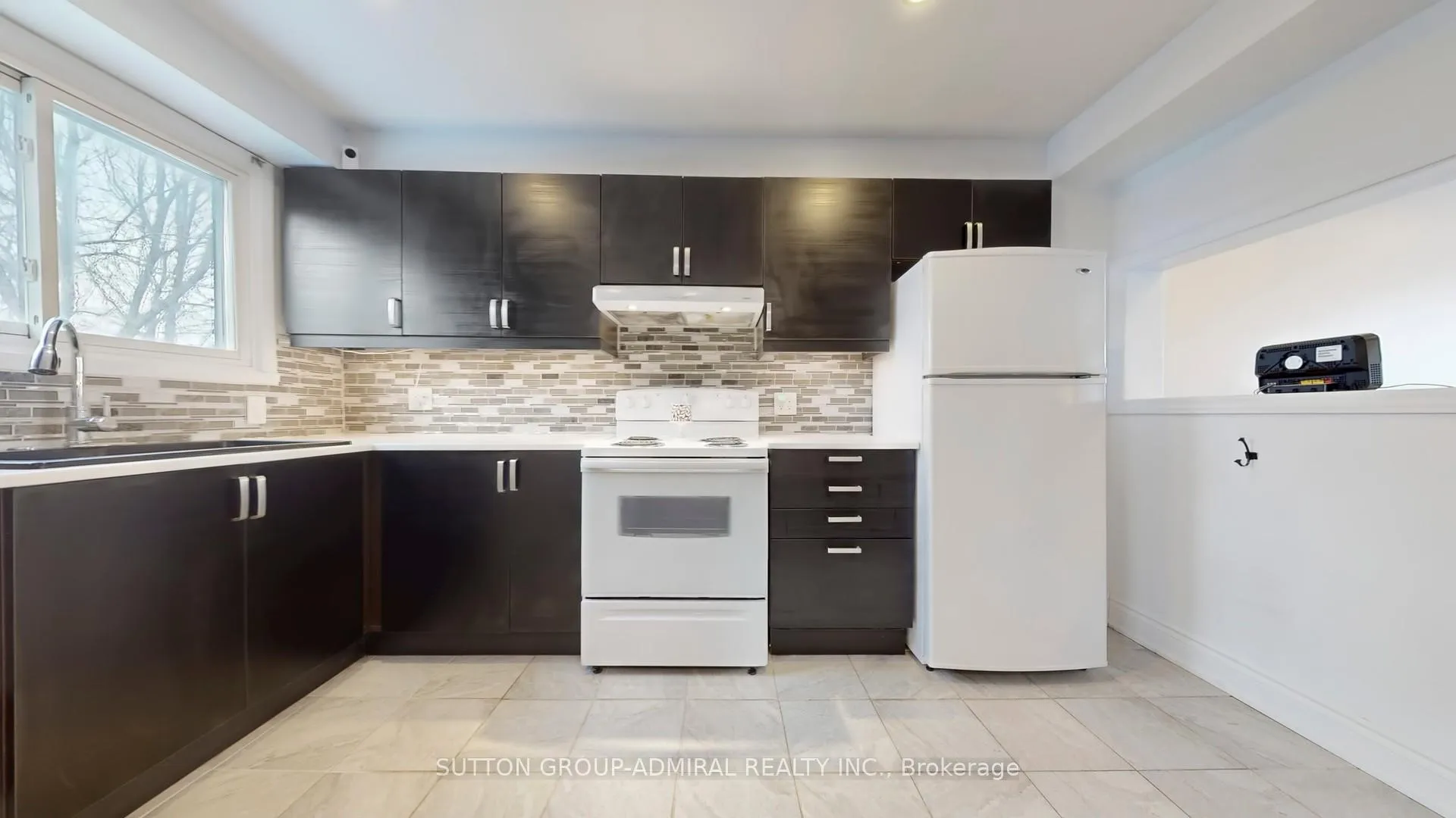 Photo 11 of Unit 8, 64 Bronte Street S, Milton, Old Milton — HOMEH