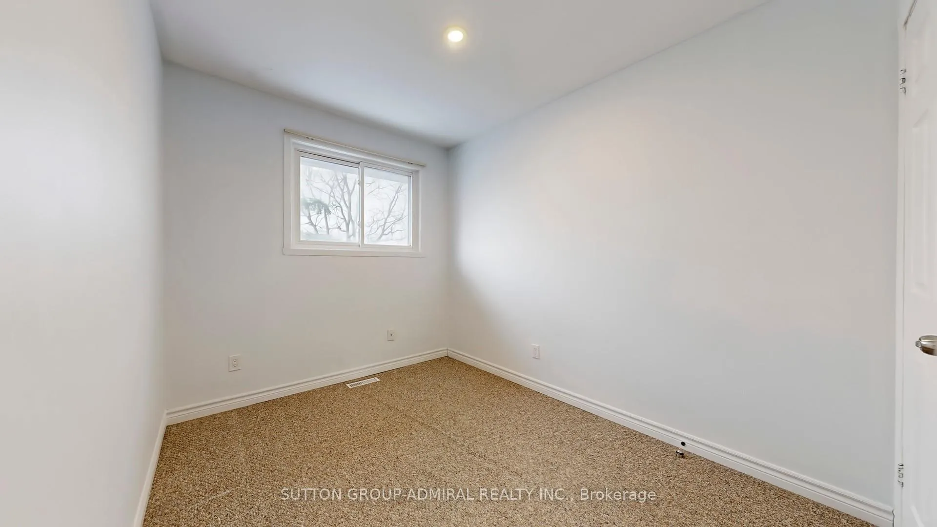 Photo 19 of Unit 8, 64 Bronte Street S, Milton, Old Milton — HOMEH