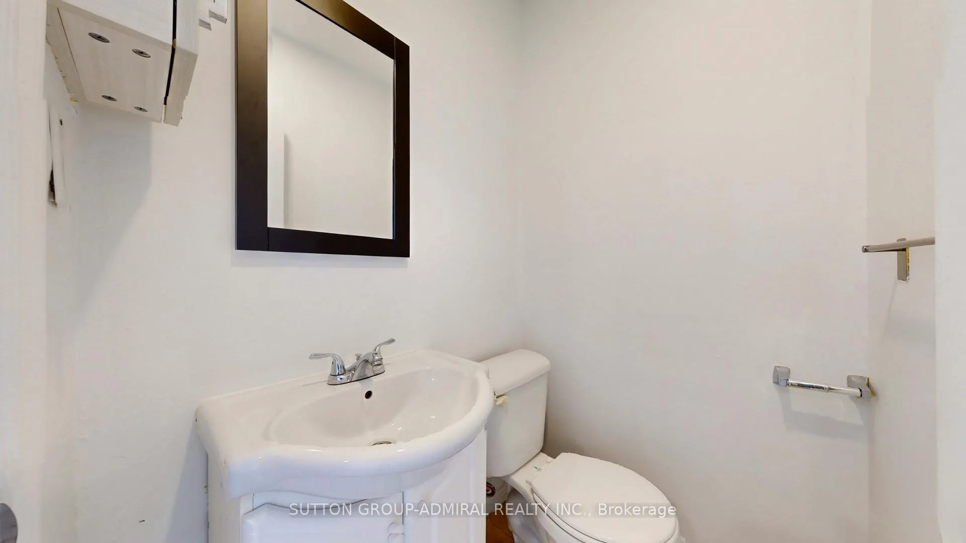 Photo 31 of Unit 8, 64 Bronte Street S, Milton, Old Milton — HOMEH