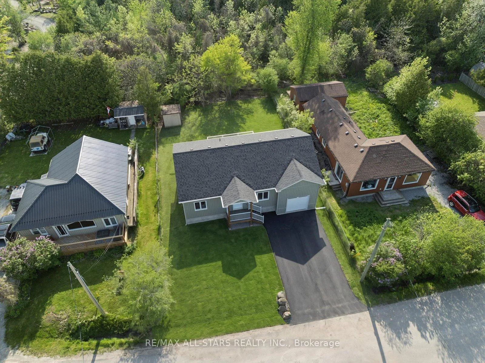 Photo 2 of 26 O'Dell Lane, Georgina, Historic Lakeshore Communities — HOMEH