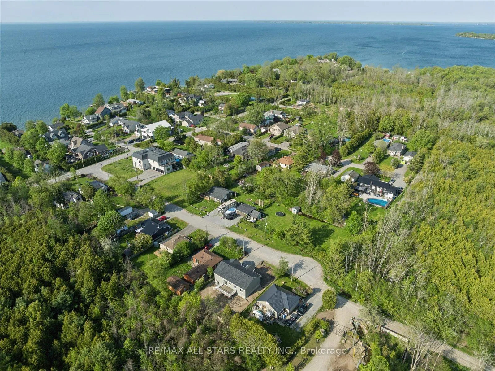 Photo 3 of 26 O'Dell Lane, Georgina, Historic Lakeshore Communities — HOMEH