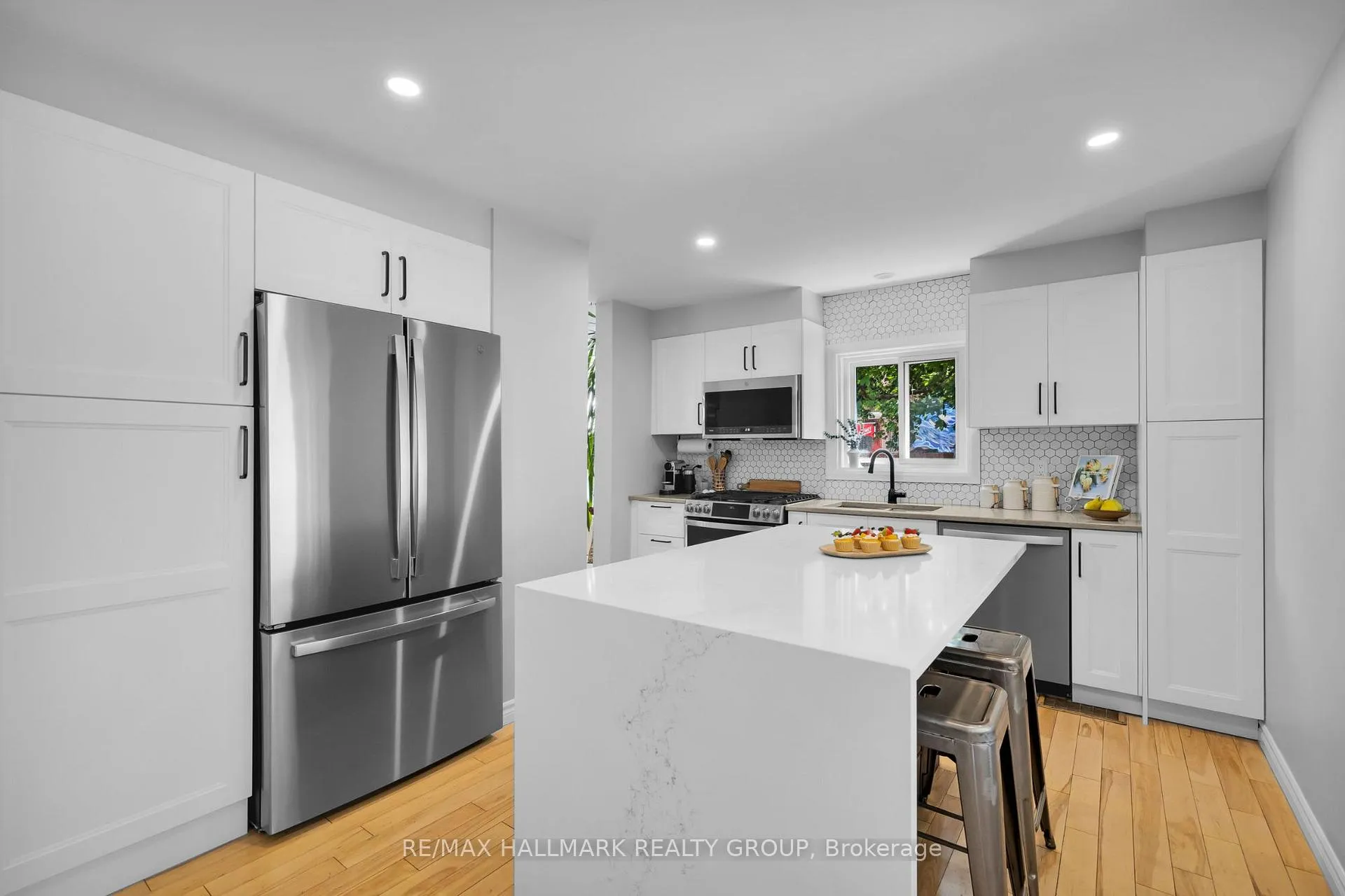 Photo 17 of 218 Carruthers Avenue, Ottawa, Hintonburg — HOMEH