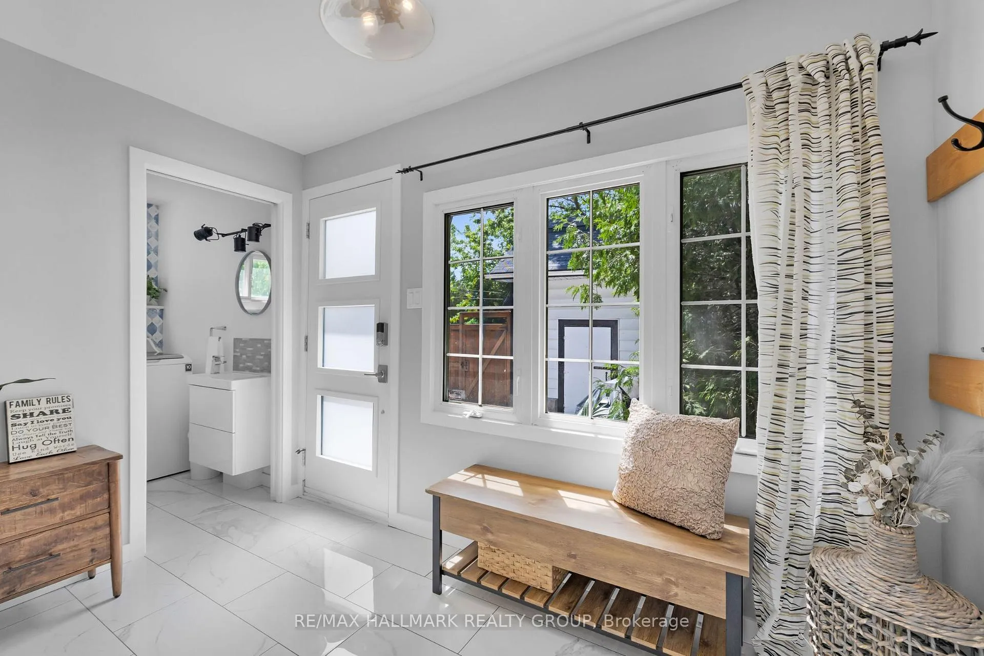 Photo 22 of 218 Carruthers Avenue, Ottawa, Hintonburg — HOMEH