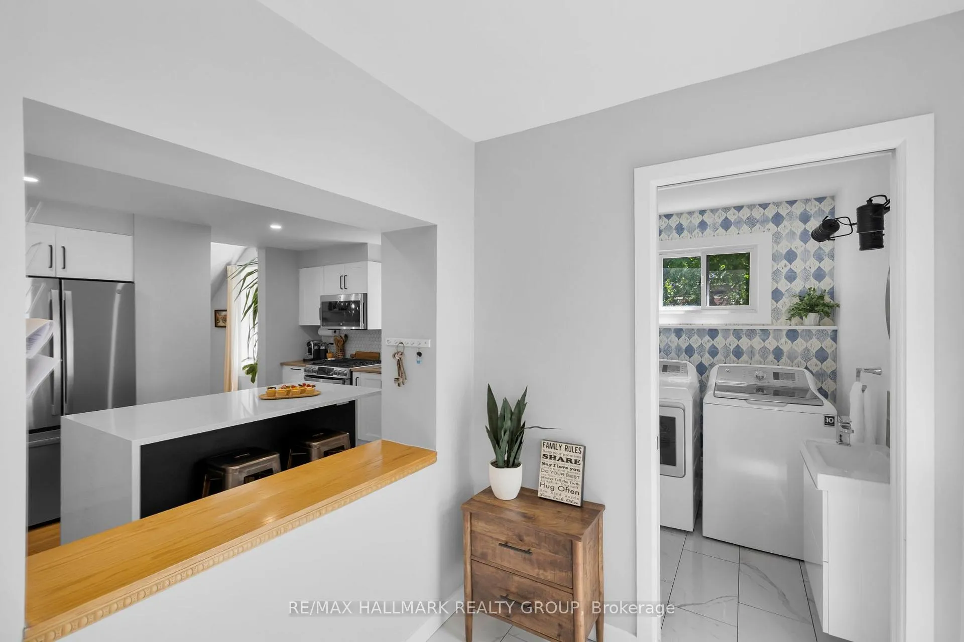 Photo 23 of 218 Carruthers Avenue, Ottawa, Hintonburg — HOMEH