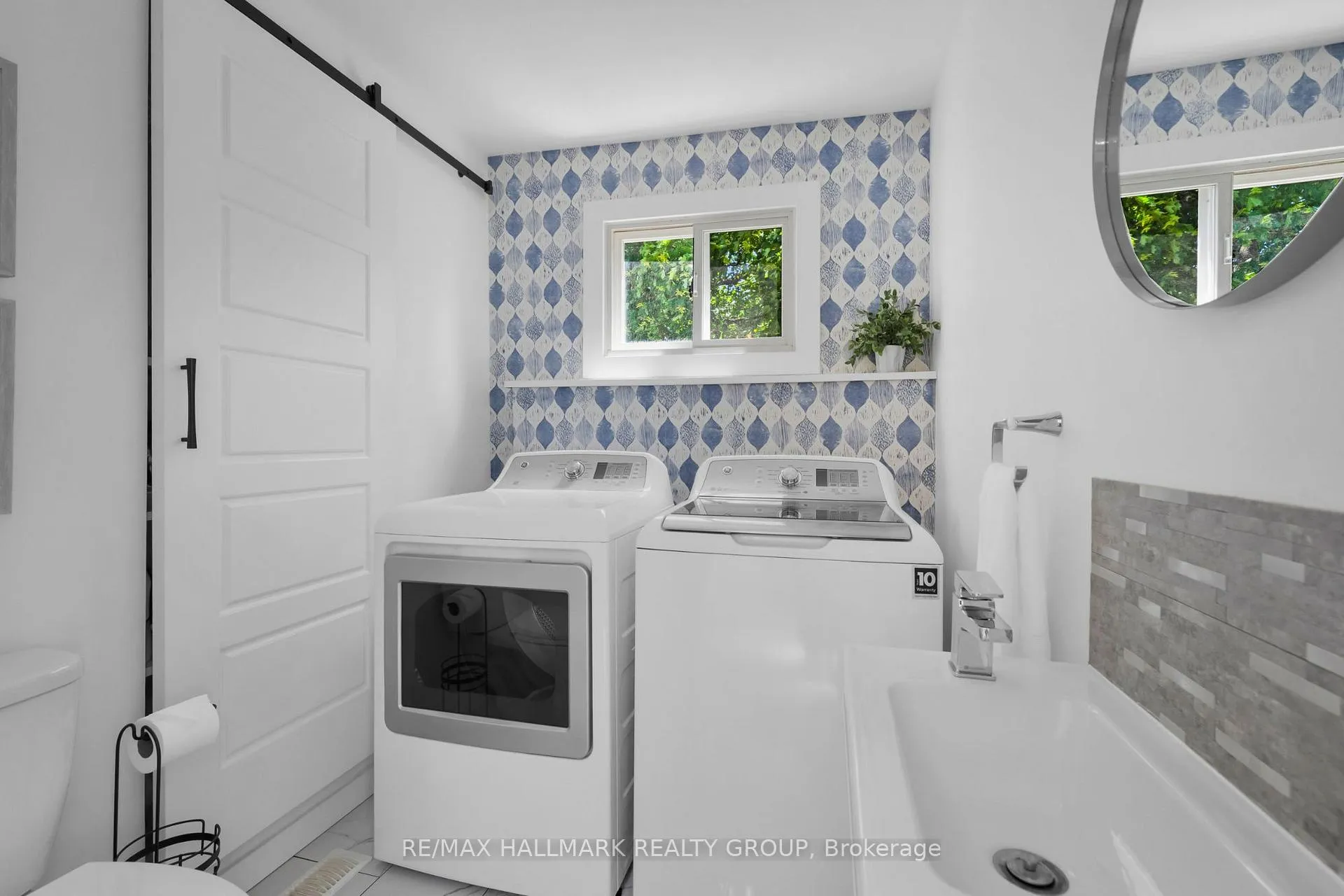 Photo 24 of 218 Carruthers Avenue, Ottawa, Hintonburg — HOMEH