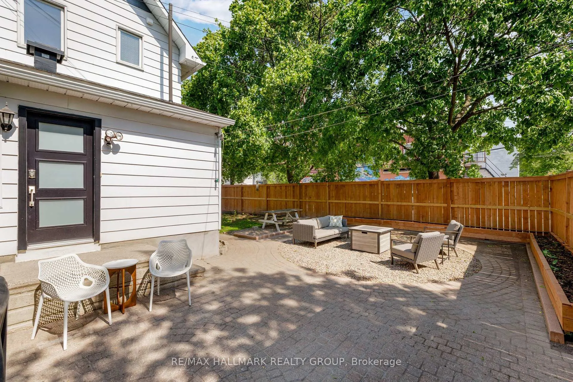 Photo 37 of 218 Carruthers Avenue, Ottawa, Hintonburg — HOMEH
