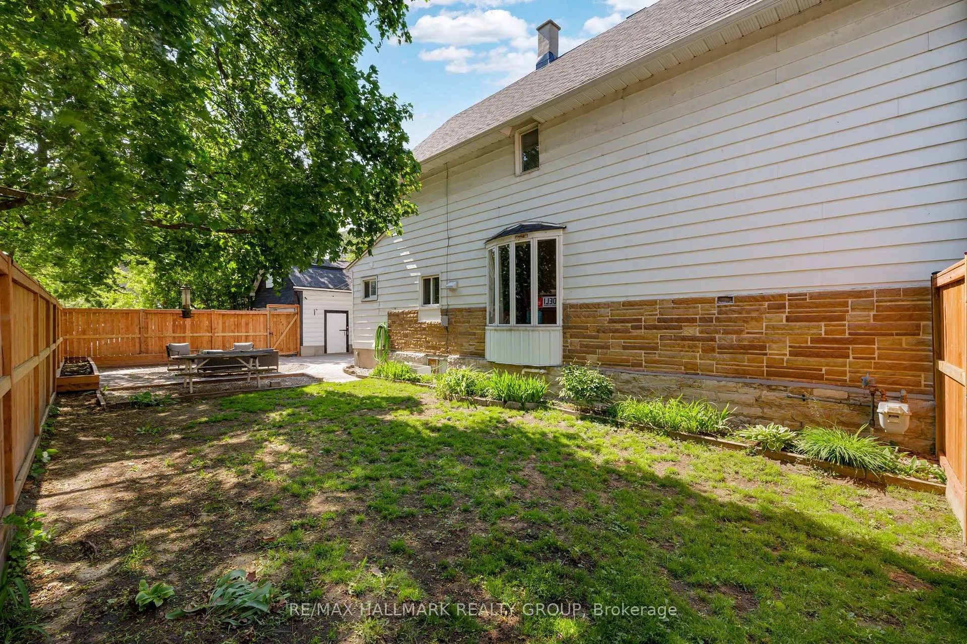 Photo 40 of 218 Carruthers Avenue, Ottawa, Hintonburg — HOMEH
