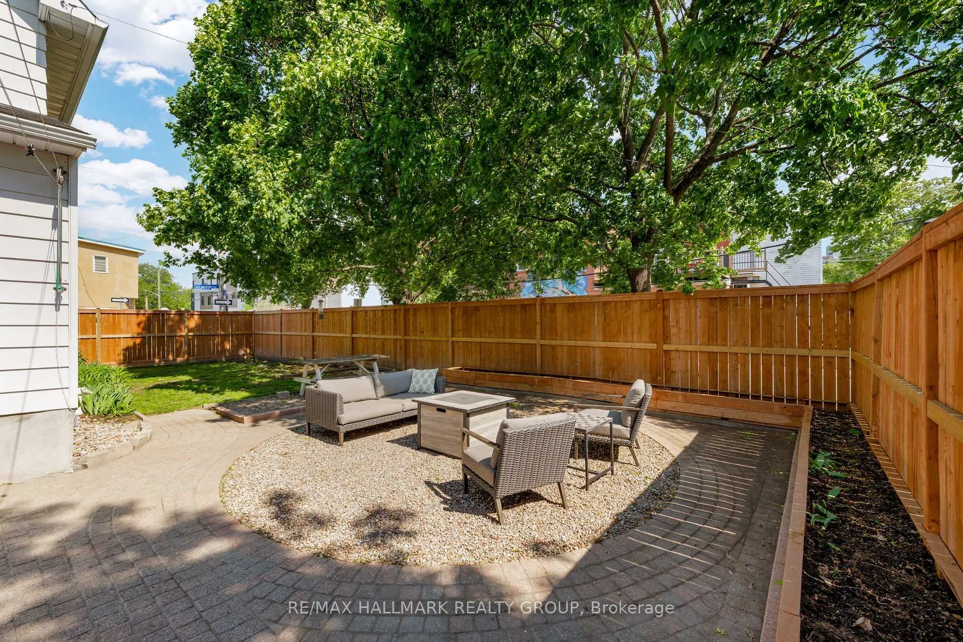 Photo 43 of 218 Carruthers Avenue, Ottawa, Hintonburg — HOMEH