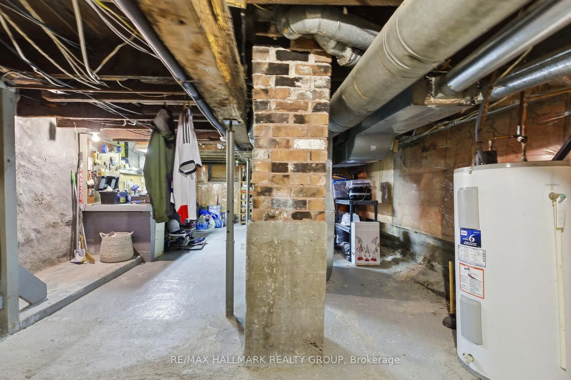 Photo 48 of 218 Carruthers Avenue, Ottawa, Hintonburg — HOMEH