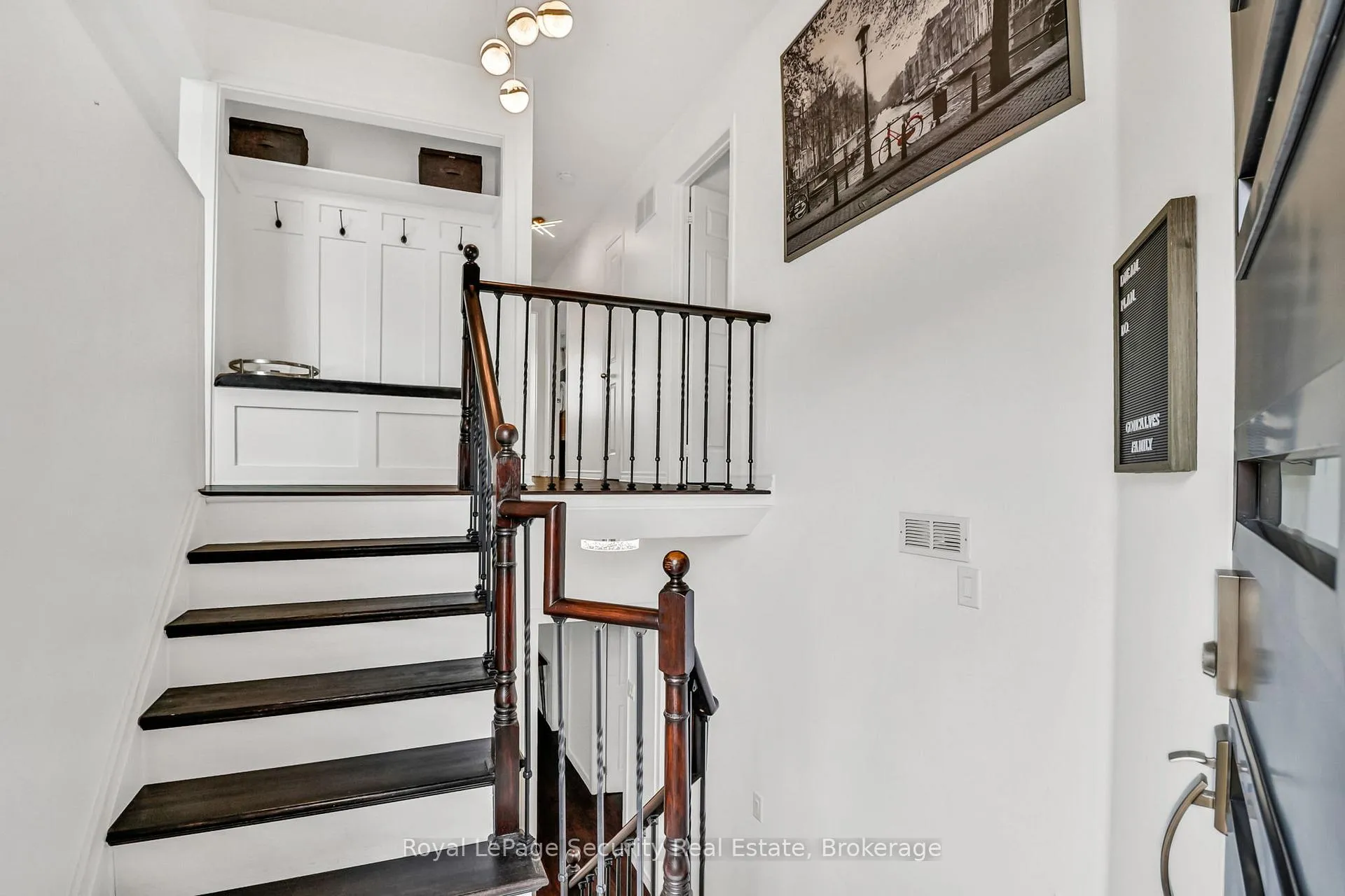 Photo 5 of 1280 Forest Street, Innisfil, Alcona — HOMEH