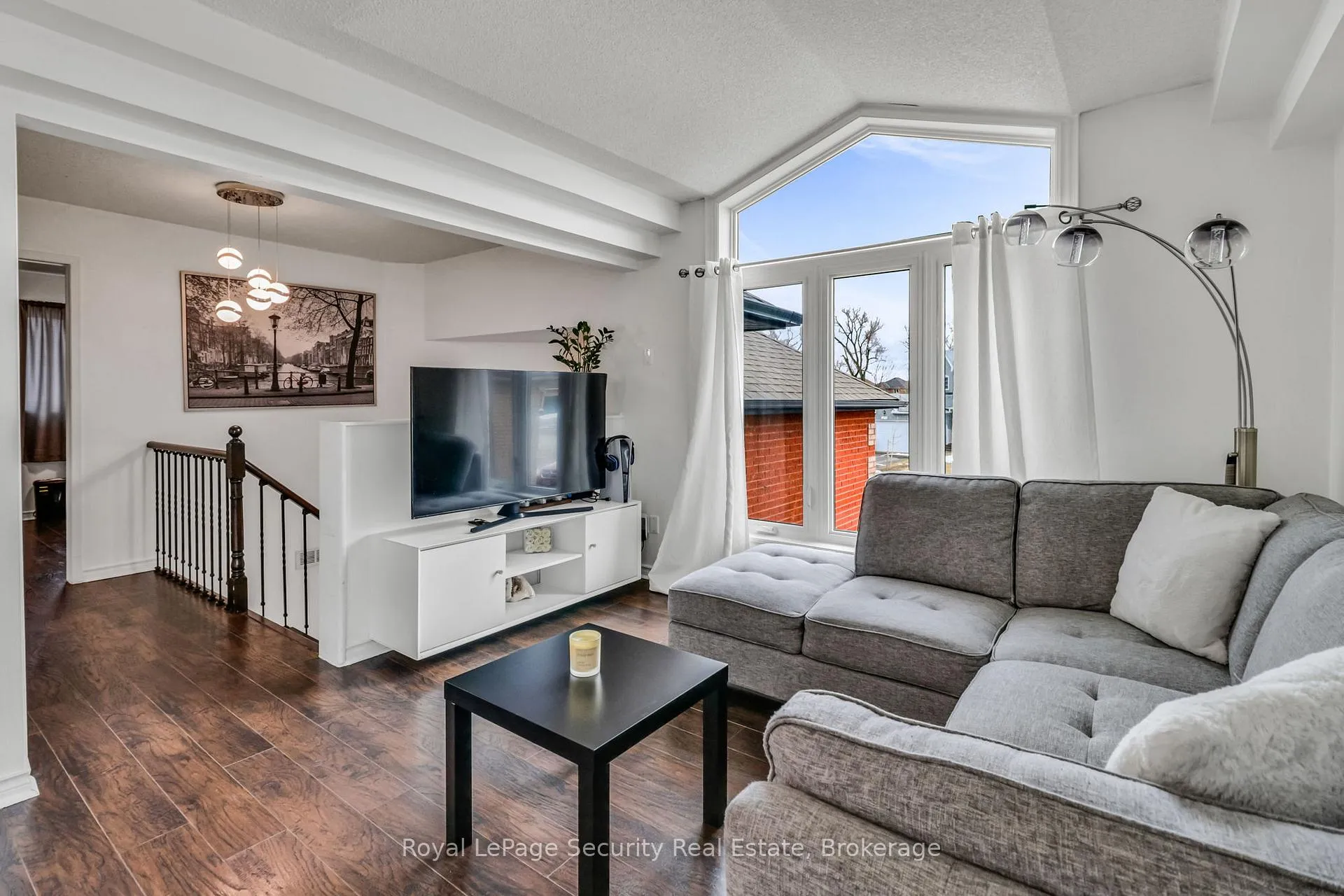 Photo 7 of 1280 Forest Street, Innisfil, Alcona — HOMEH