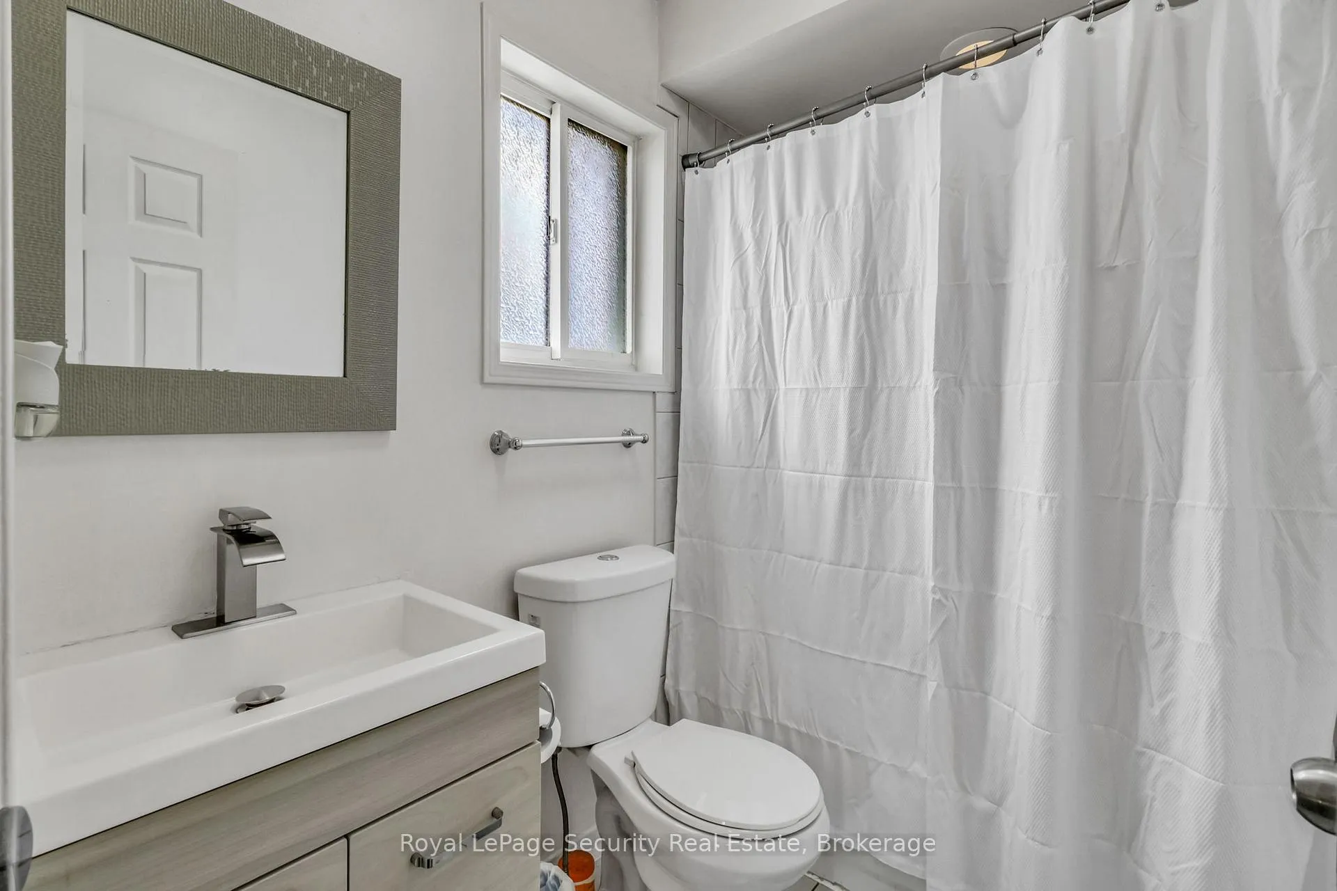 Photo 27 of 1280 Forest Street, Innisfil, Alcona — HOMEH