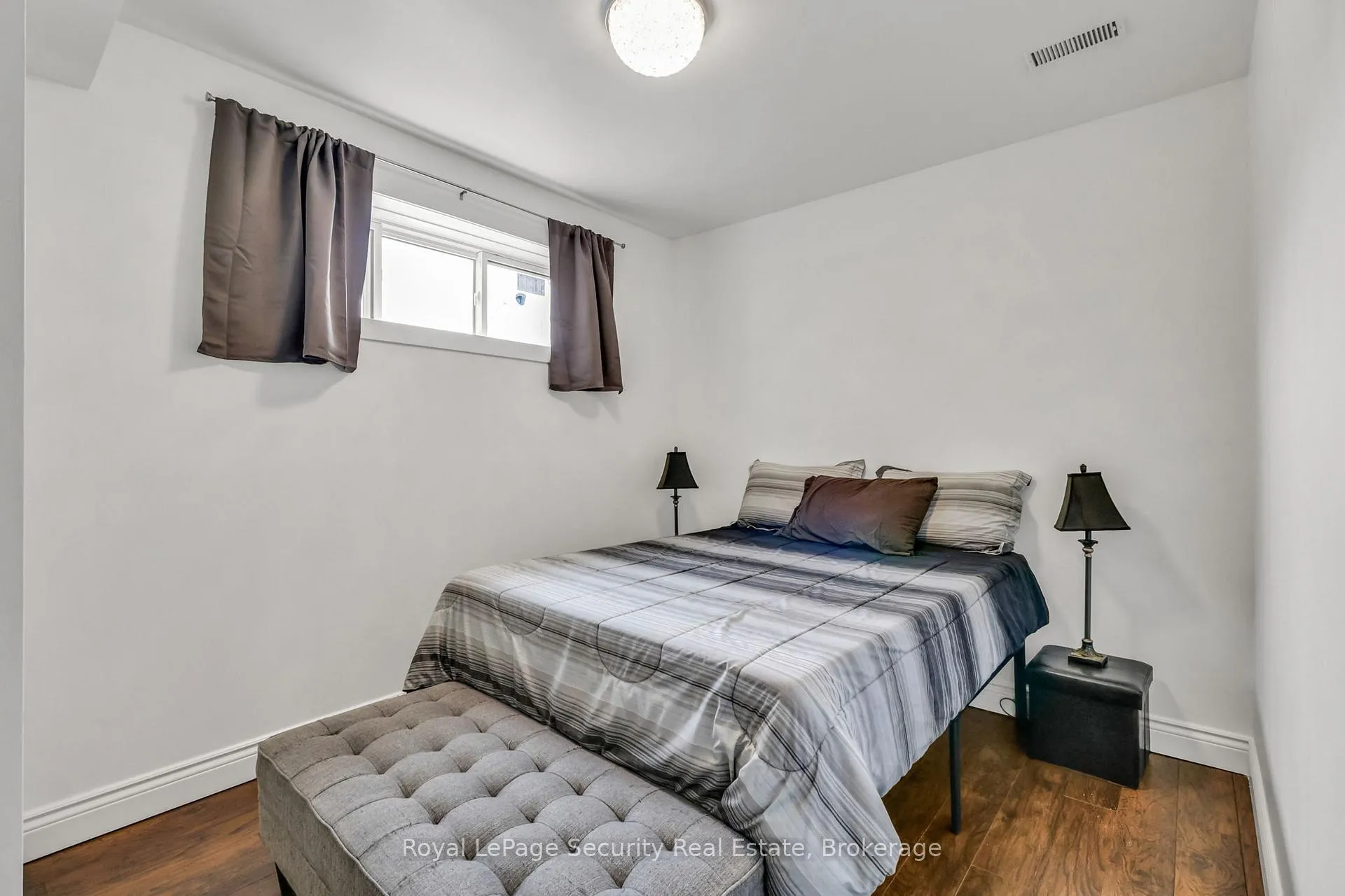 Photo 32 of 1280 Forest Street, Innisfil, Alcona — HOMEH