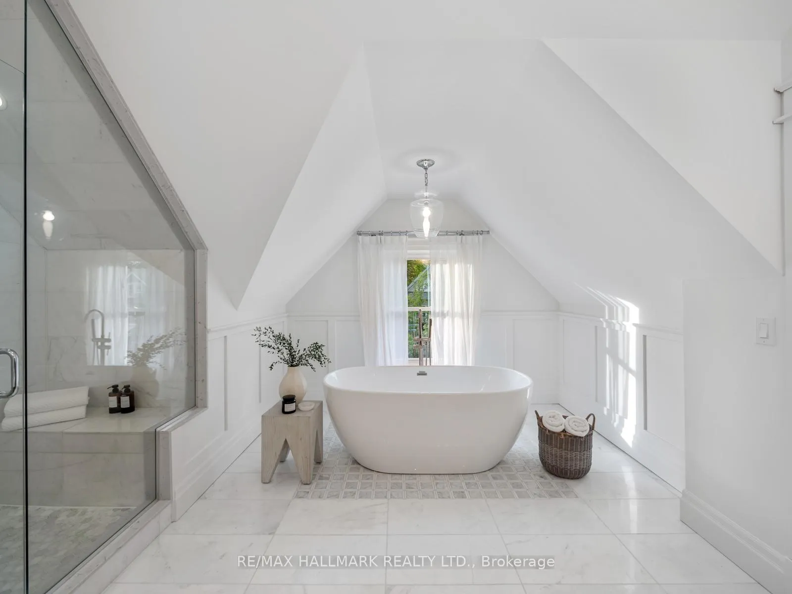 Photo 36 of 47 Langley Avenue, Toronto, North Riverdale — HOMEH